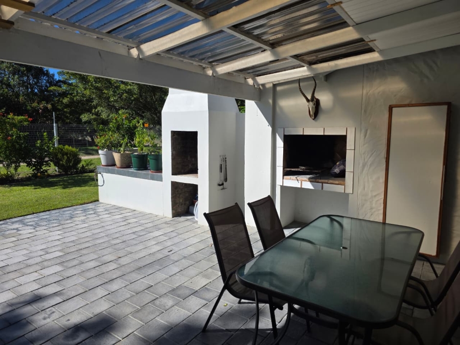 2 Bedroom Property for Sale in The Island Western Cape